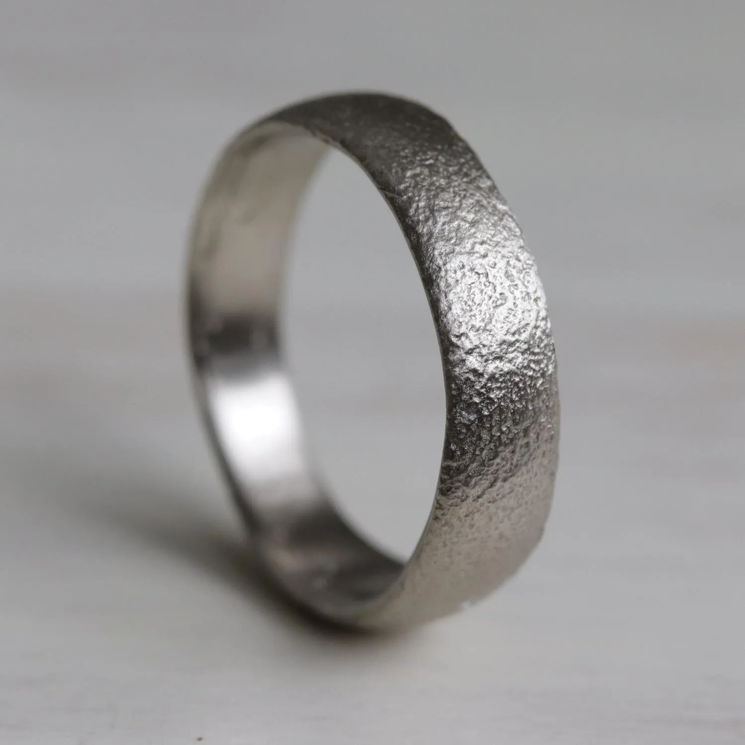 6mm Wide Ancient Textured Band •