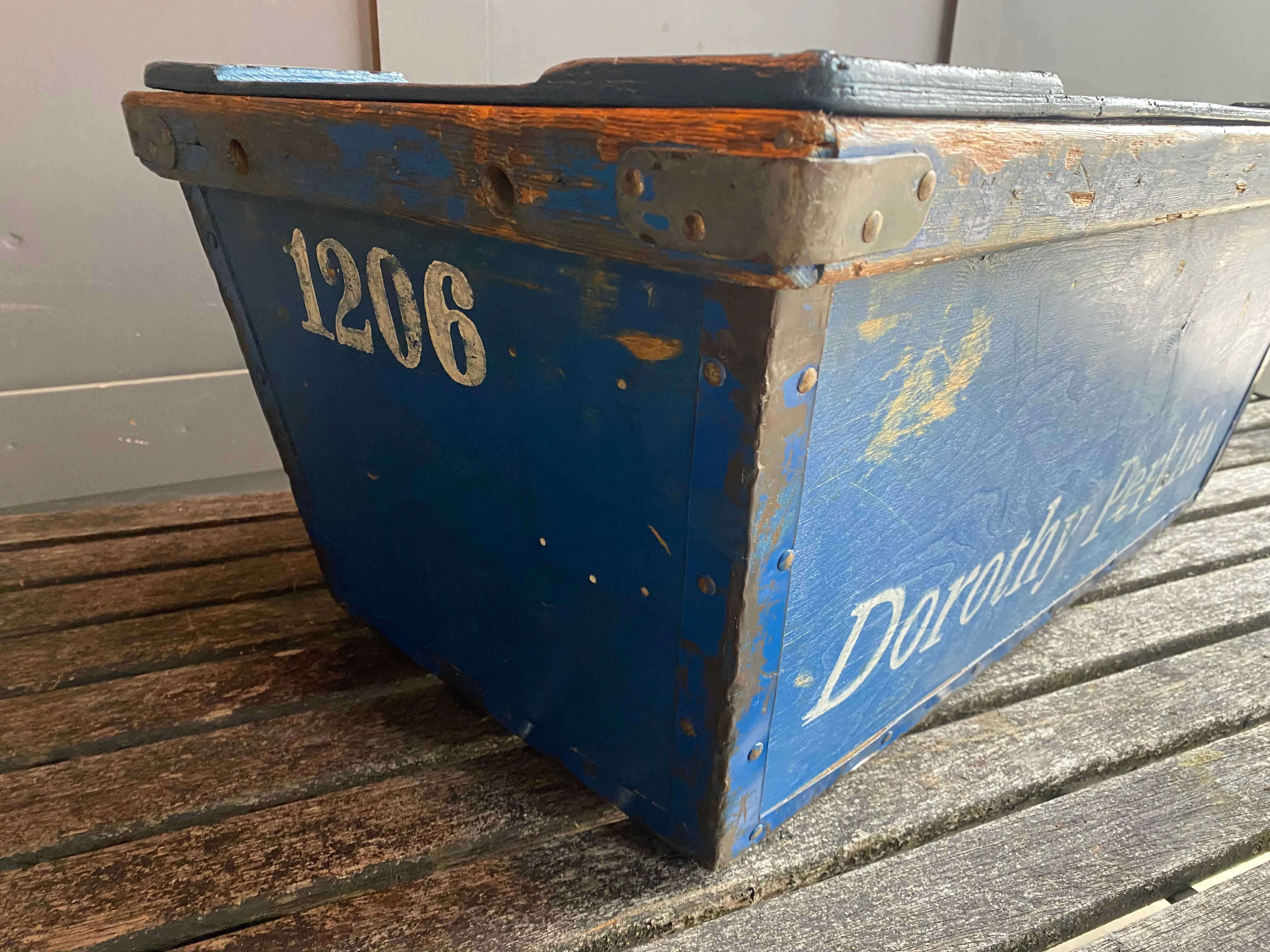 Original wooden hand painted Dorothy Perkins crate