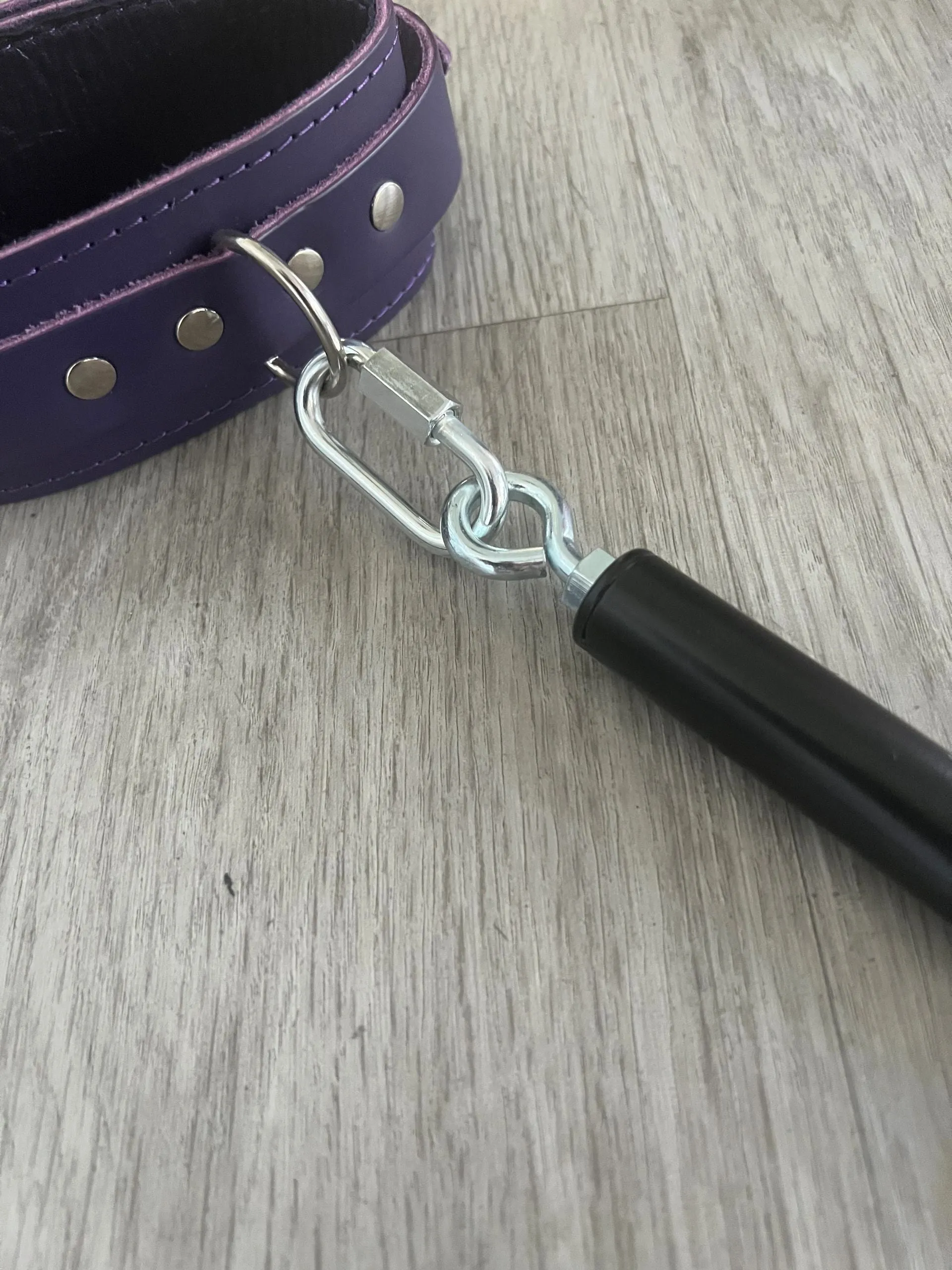 Quick Link BDSM Connector Clip for Bondage Spreader Bars & Restraints