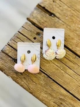 Shell Stud Earrings   2 Colors